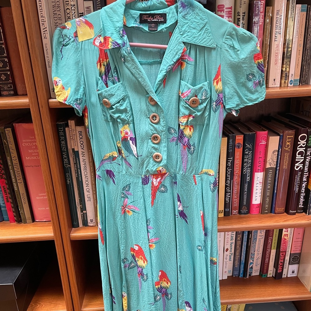 Trashy Diva Sweetie dress in Tropical Parrots print